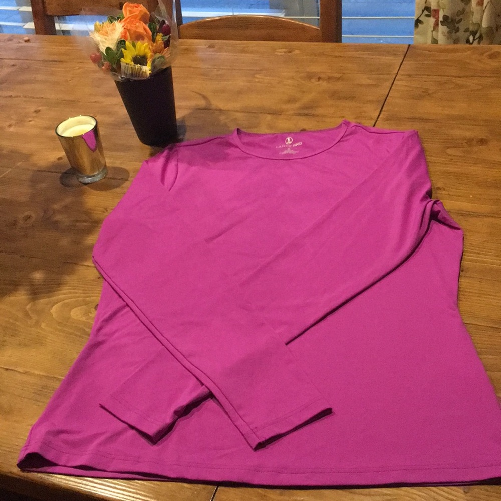 Lands’ End swim shirt, size M, NWOT, fuschia